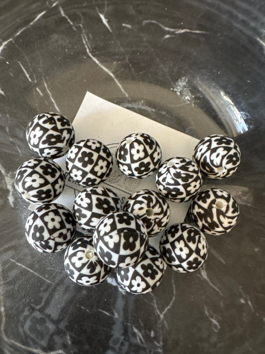 15mm Flower Silicone Beads