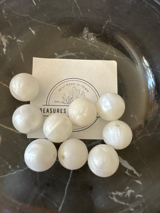 15mm White Pearl Silicone Beads